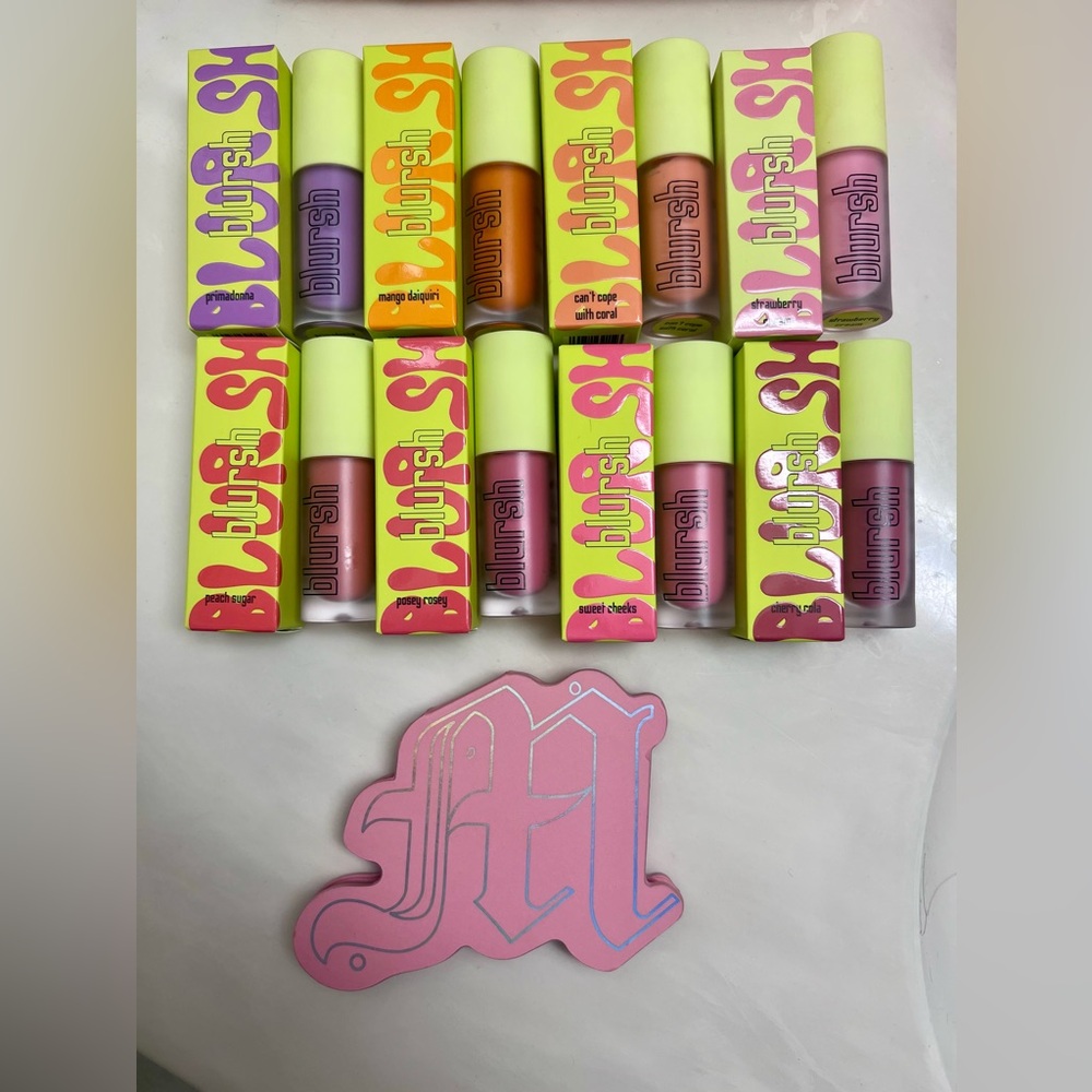 NIB Made by Mitchell 8 Blursh + highlight lot